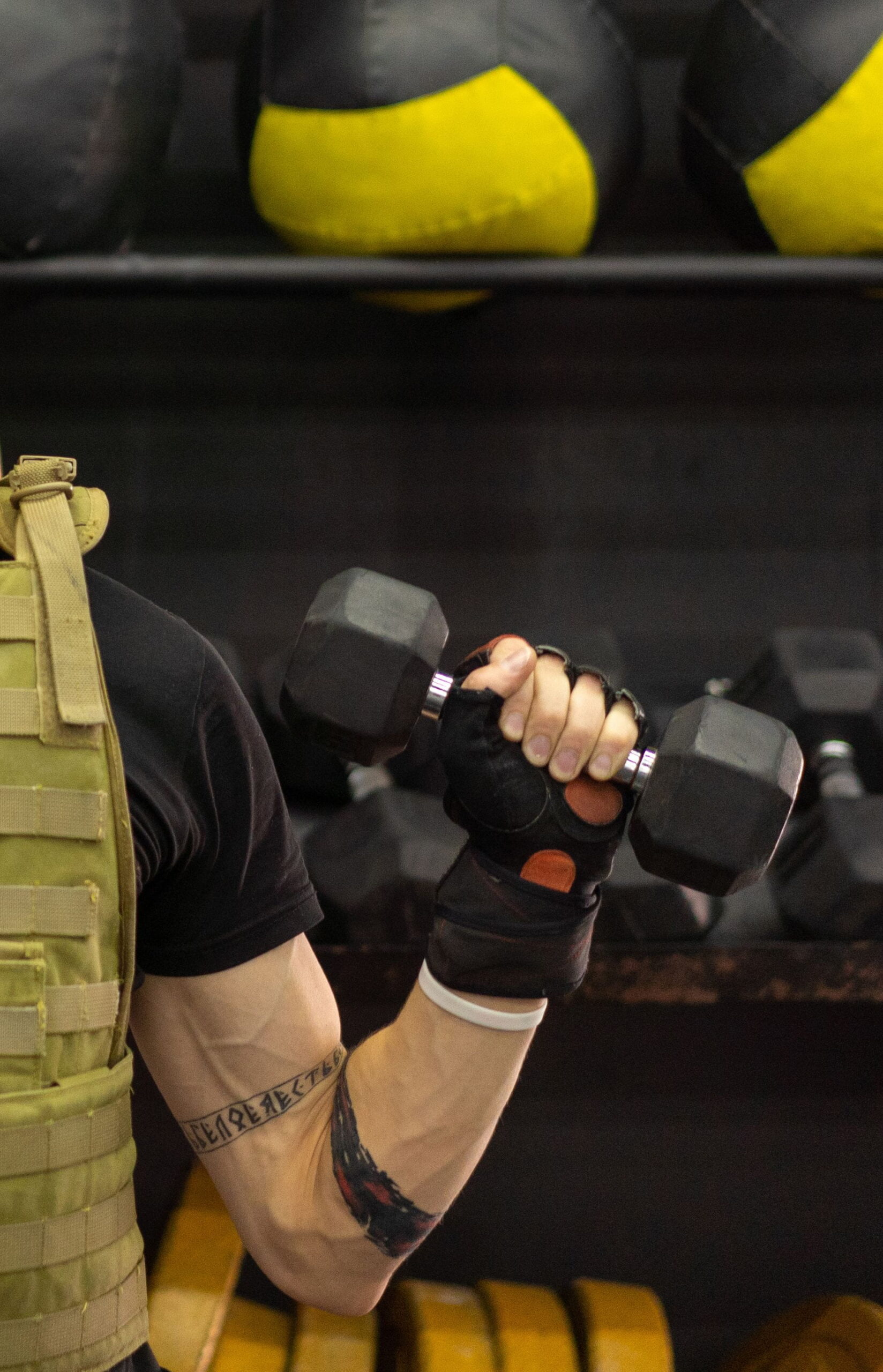 Maximize Your Fitness with a Weighted Vest: Benefits, Workouts, and Tips for Walking and Running
