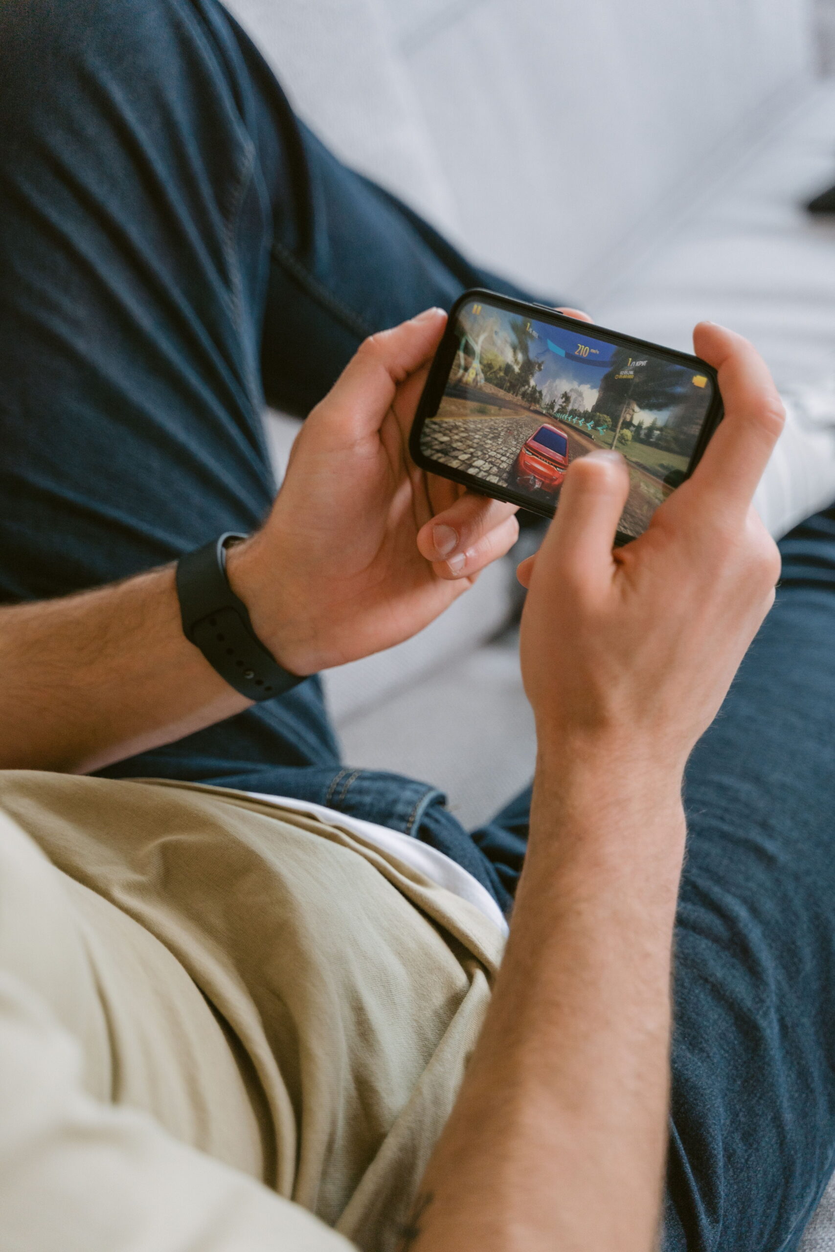 Adapting to Mobile Gaming Within the eSports Ecosystem.